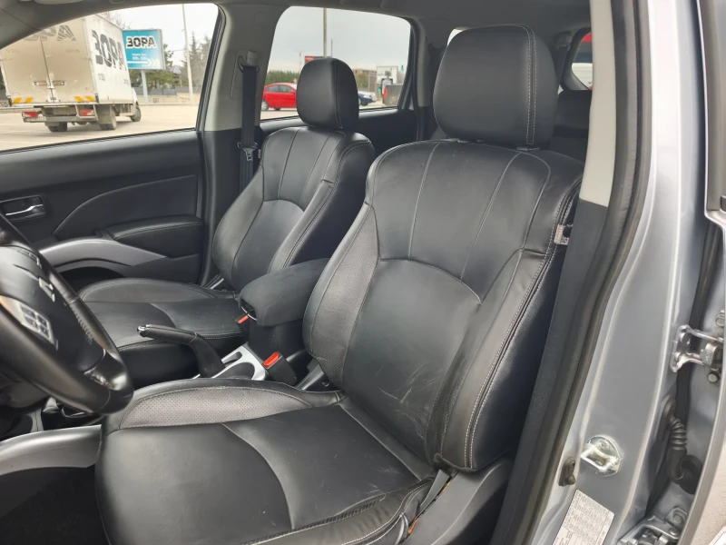 Mitsubishi Outlander 2, 4i AWD 4x4 KEYLESS, КЛИМАТРОНИК, ШВЕЙЦАРИЯ, снимка 16 - Автомобили и джипове - 48956695