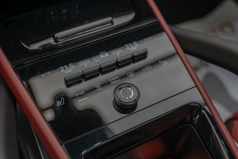 Porsche Cayenne S/4.0 V8/Coupe/PDCC Sport/Sport Design/HuD/Bose/Ch, снимка 12 - Автомобили и джипове - 49717666