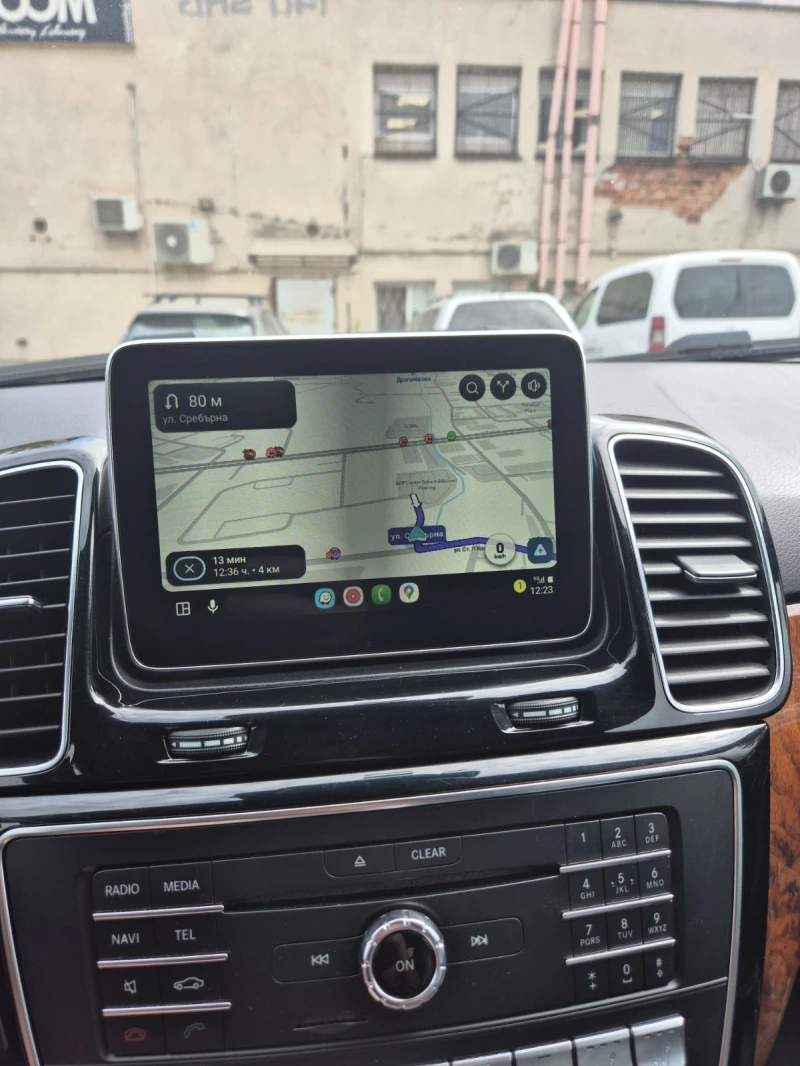 Mercedes-Benz GLE 350 d AMG, снимка 12 - Автомобили и джипове - 50831590