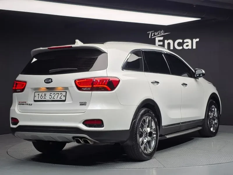 Kia Sorento, снимка 2 - Автомобили и джипове - 54834908
