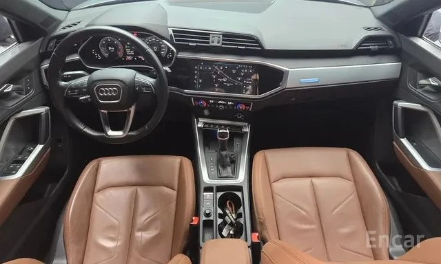 Audi Q3 35 TDI Premium , снимка 5 - Автомобили и джипове - 55612990