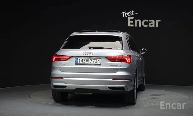 Audi Q3 35 TDI Premium , снимка 4 - Автомобили и джипове - 55612990