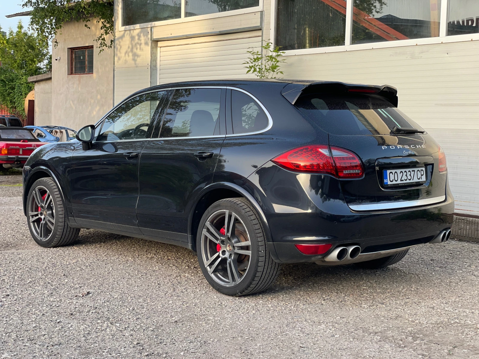 Porsche Cayenne Turbo - изображение 5