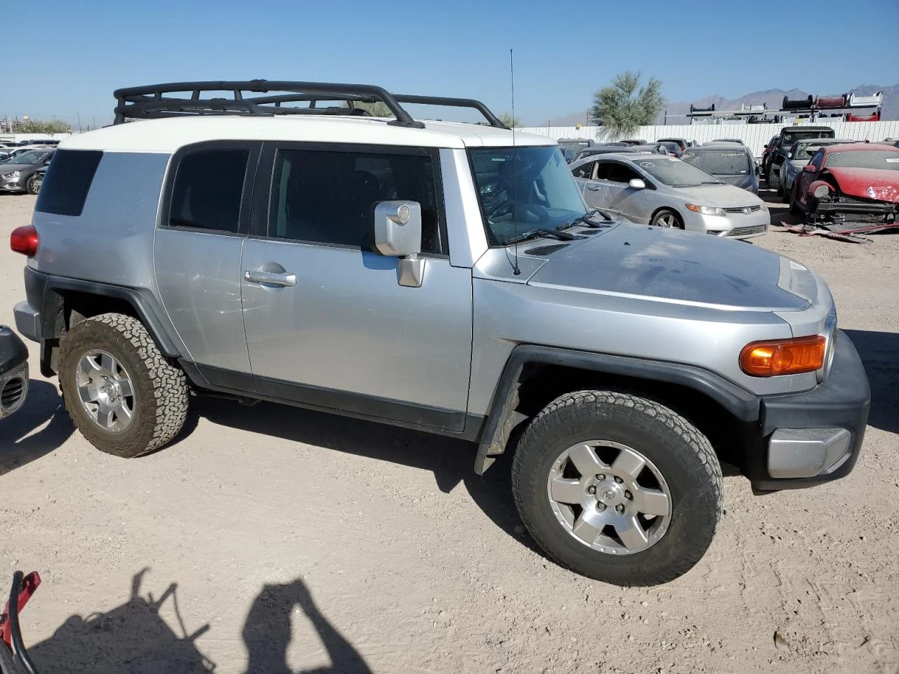 Toyota Fj cruiser 4.0 VVTI* AWD* Идеален за газ*  - [1] 