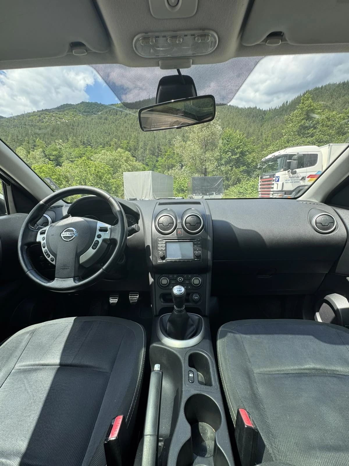 Nissan Qashqai FACELIFT, КАСКО, FULL OPTIONS, NAVI, PANORAMA, 1.5 - изображение 9