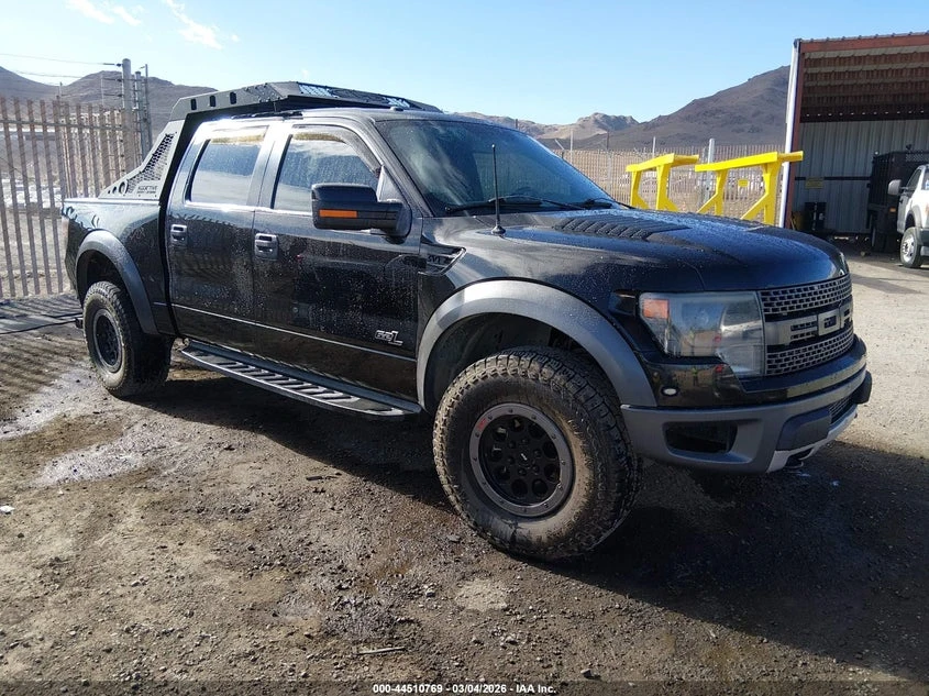 Ford F150 4WD SuperCrew 145" SVT Raptor