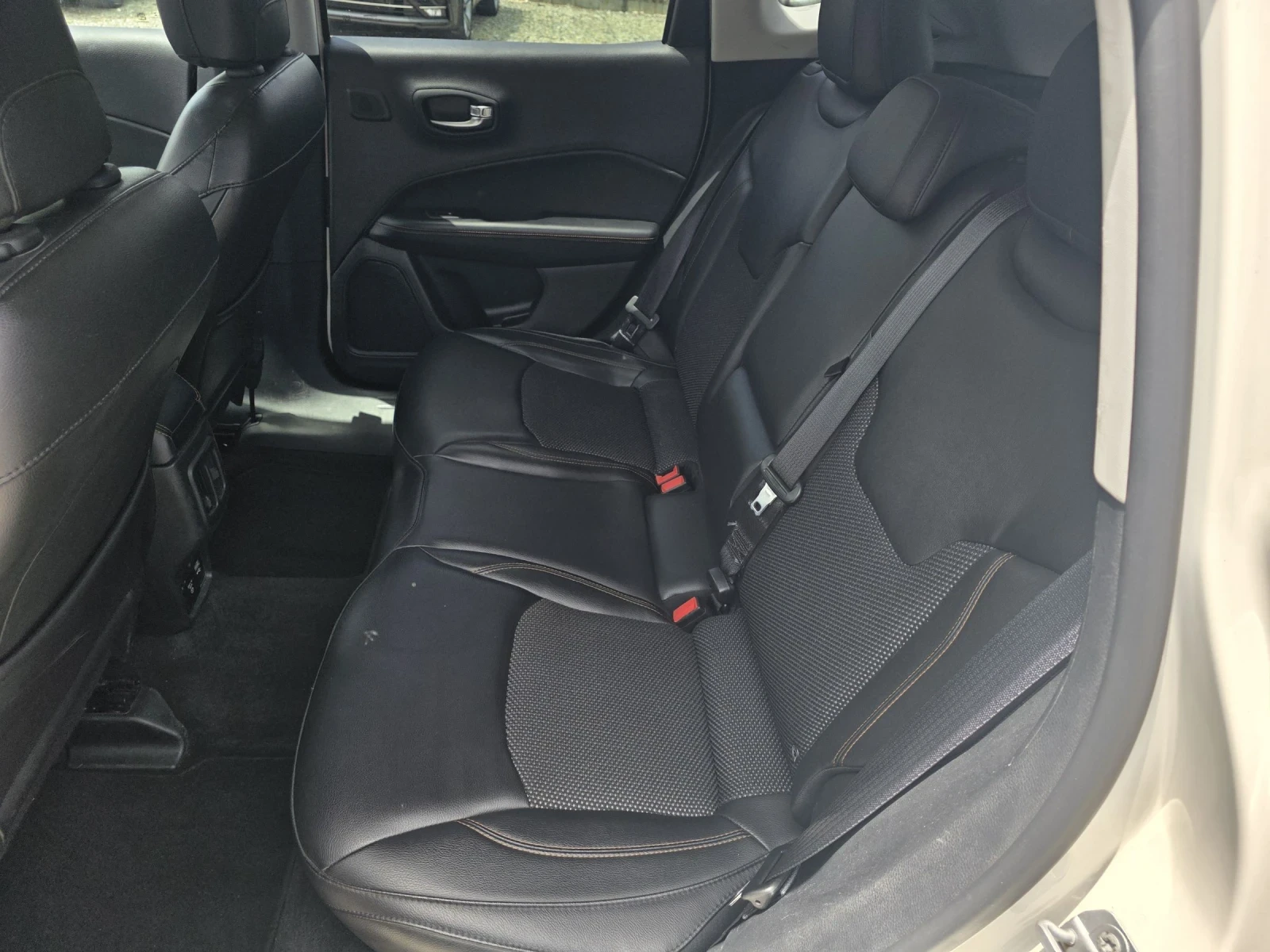 Jeep Compass 2.0MULTIJET Limited 4x4 Лизинг, снимка 13 - Автомобили и джипове - 54641688