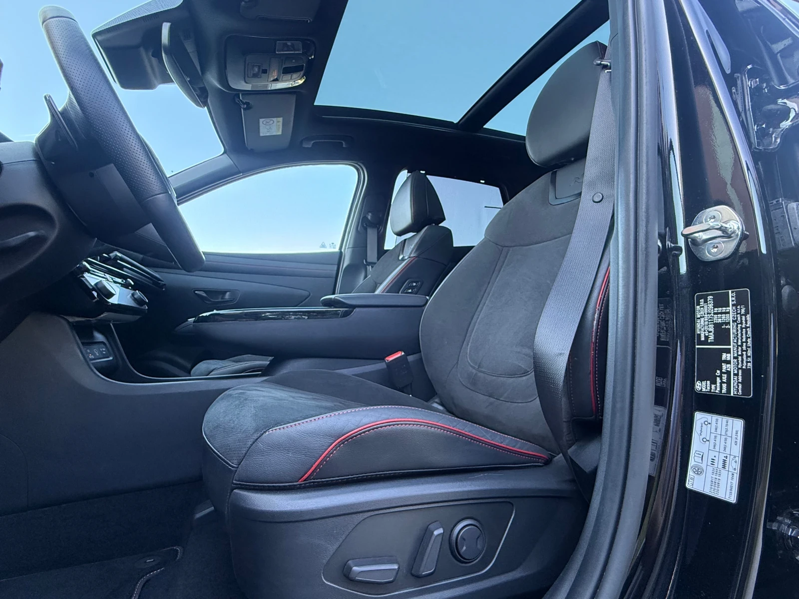 Hyundai Tucson 1.6 T-GDi HEV 4x4 N-Line ГАРАНЦИЯ, снимка 9 - Автомобили и джипове - 54717895