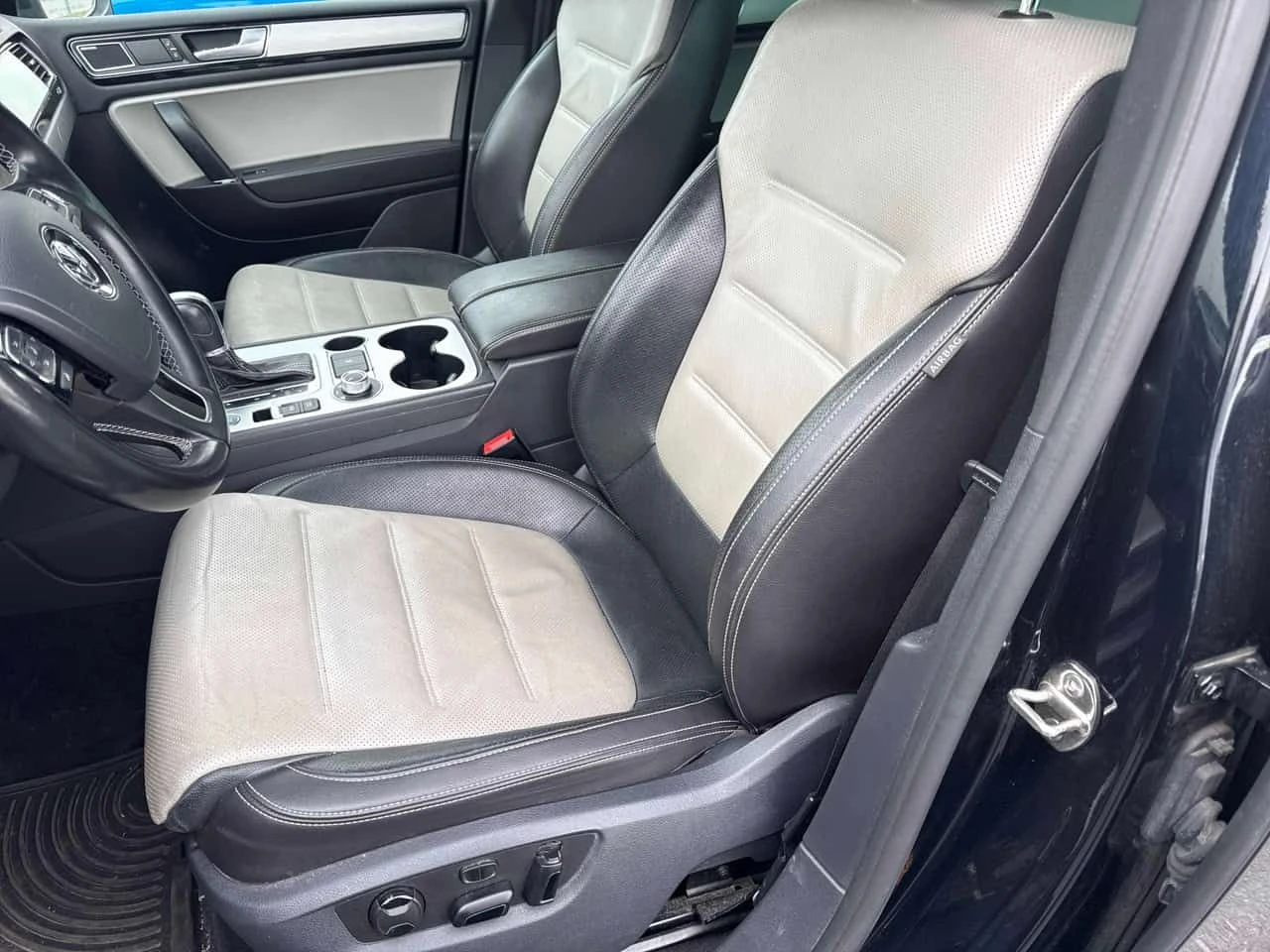 VW Touareg * Wolfsburg Edition* АВТОКРЕДИТ БЕЗ ПЪРВОНАЧАЛНА* , снимка 11 - Автомобили и джипове - 54748787