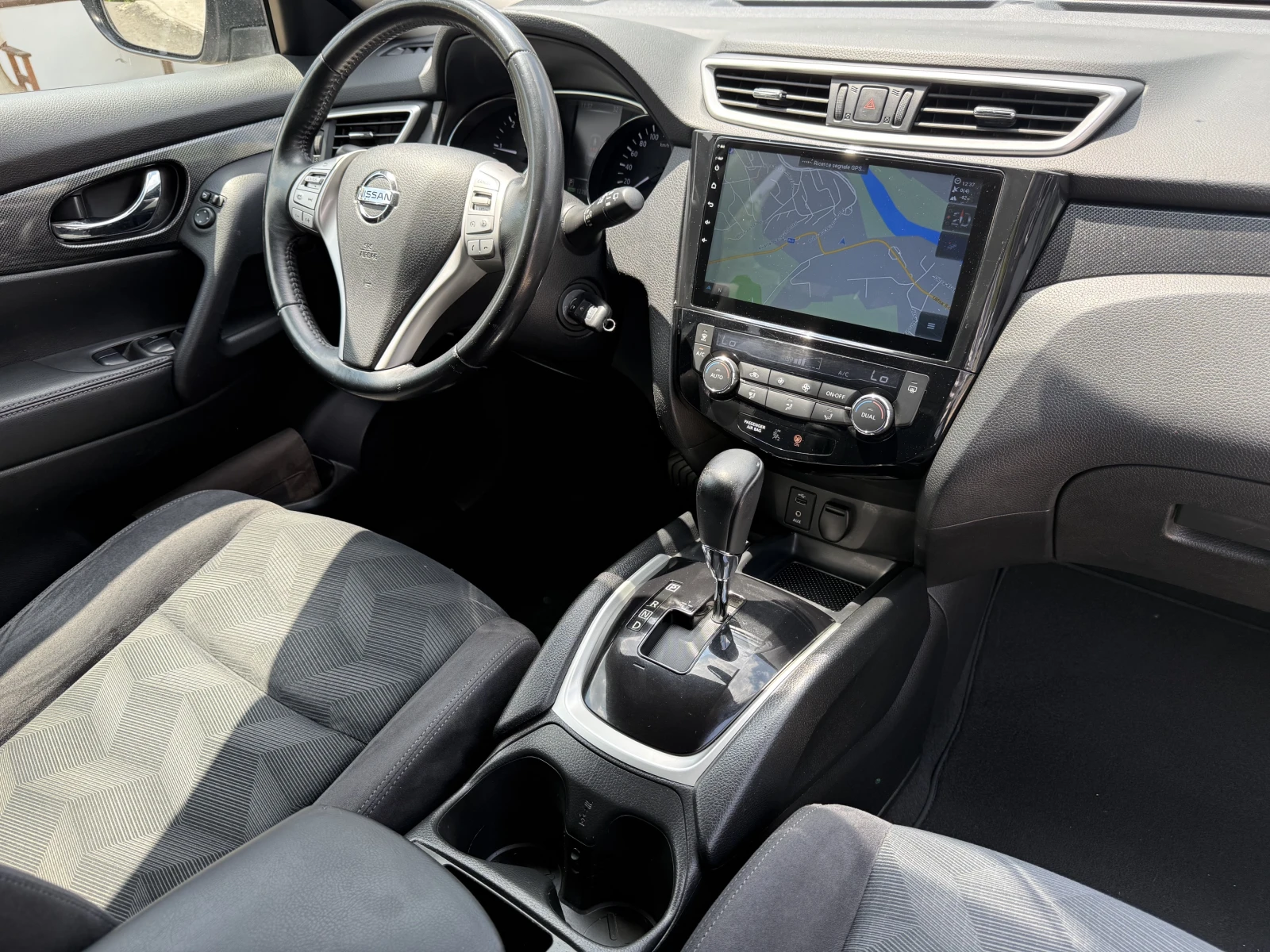 Nissan X-trail 1.6DCI, снимка 10 - Автомобили и джипове - 55058117