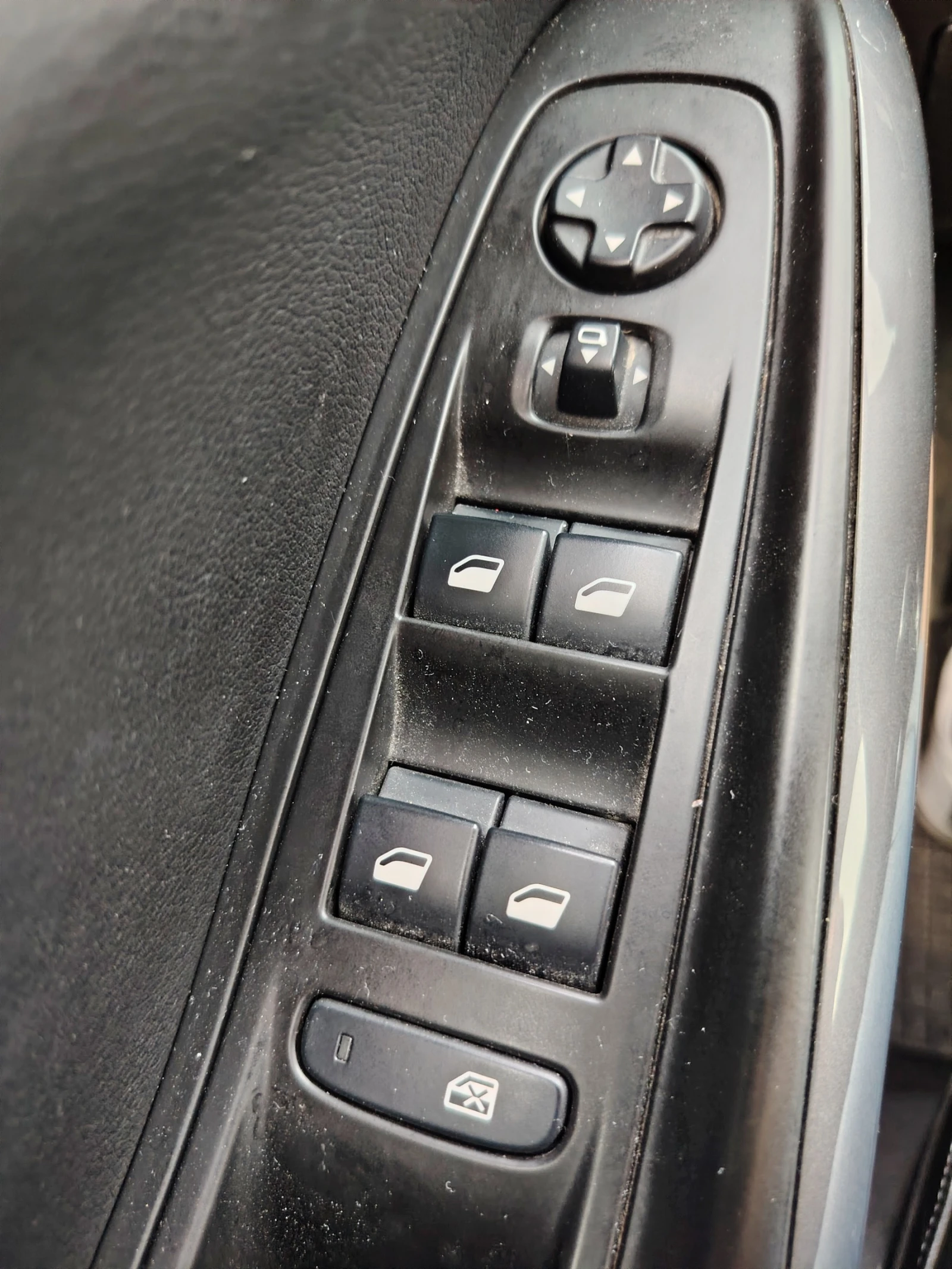 Opel Grandland X 1.6 GPL Ultimate 181hp , снимка 16 - Автомобили и джипове - 55339530