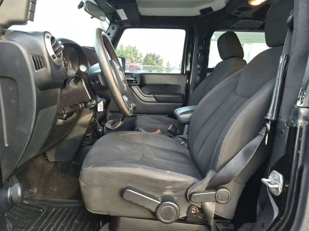 Jeep Wrangler * SPORT * АВТОКРЕДИТ БЕЗ ПЪРВОНАЧАЛНА ВНОСКА* , снимка 5 - Автомобили и джипове - 56175751