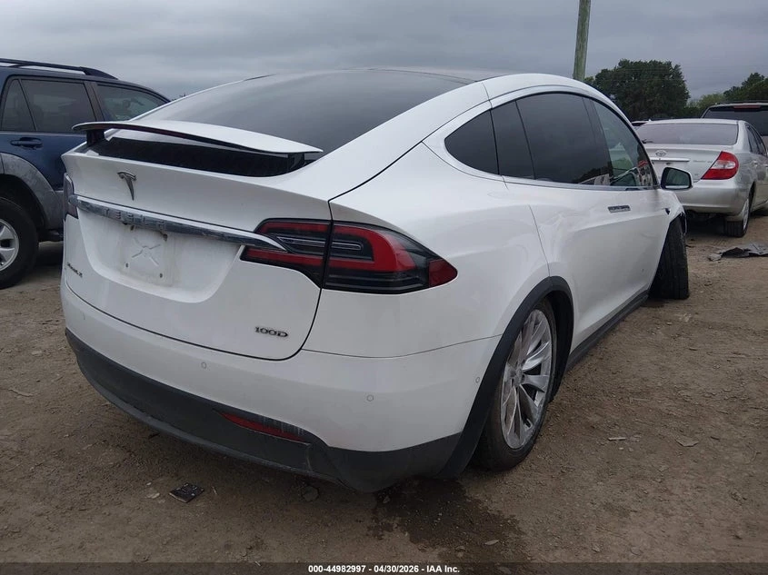 Tesla Model X 100D/75D/90D, снимка 4 - Автомобили и джипове - 56332331