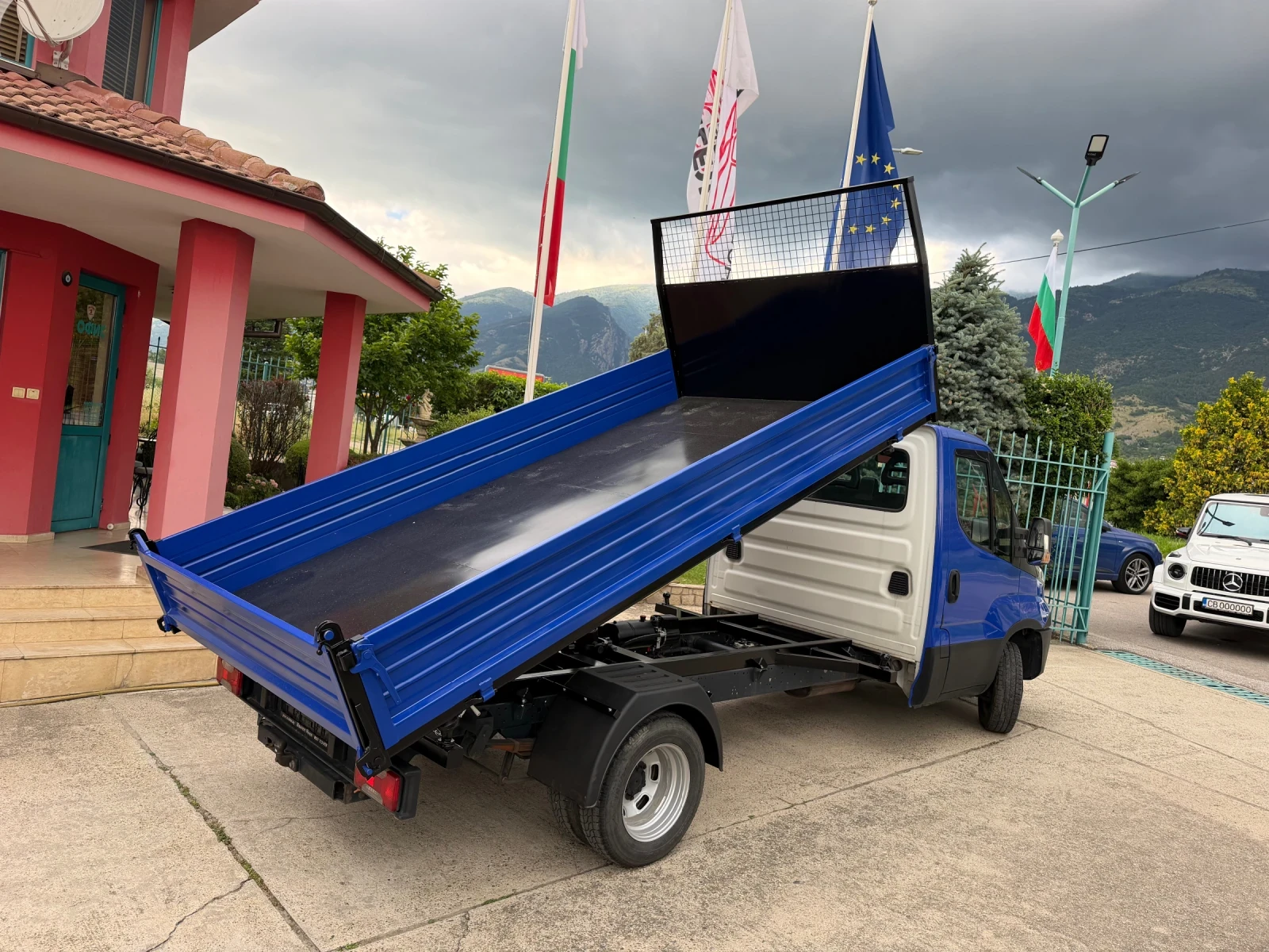Iveco Daily 3.0HPI* 35C17* Климатик* Тристранен самосвал* 3.70, снимка 12 - Бусове и автобуси - 54924878