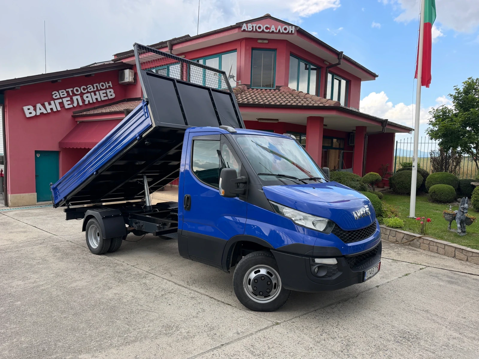 Iveco Daily 3.0HPI* 35C17* Климатик* Тристранен самосвал* 3.70, снимка 16 - Бусове и автобуси - 54924878