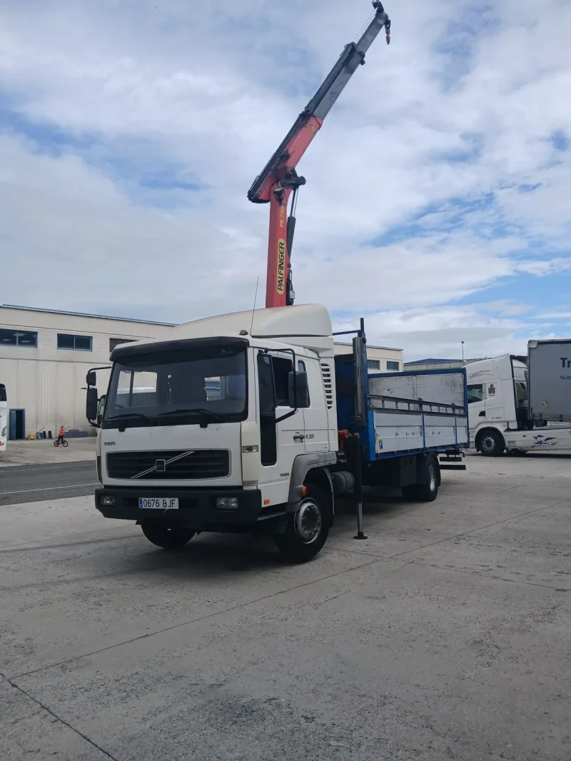 Volvo Fl кран, снимка 3 - Камиони - 47485399