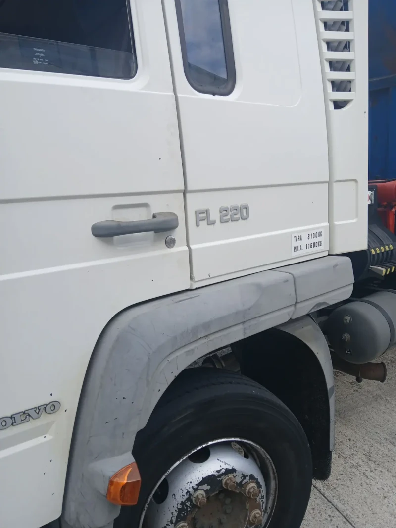 Volvo Fl кран, снимка 6 - Камиони - 47485399