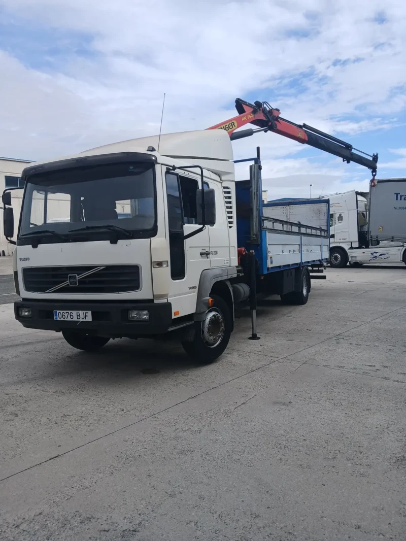 Volvo Fl кран, снимка 7 - Камиони - 47485399