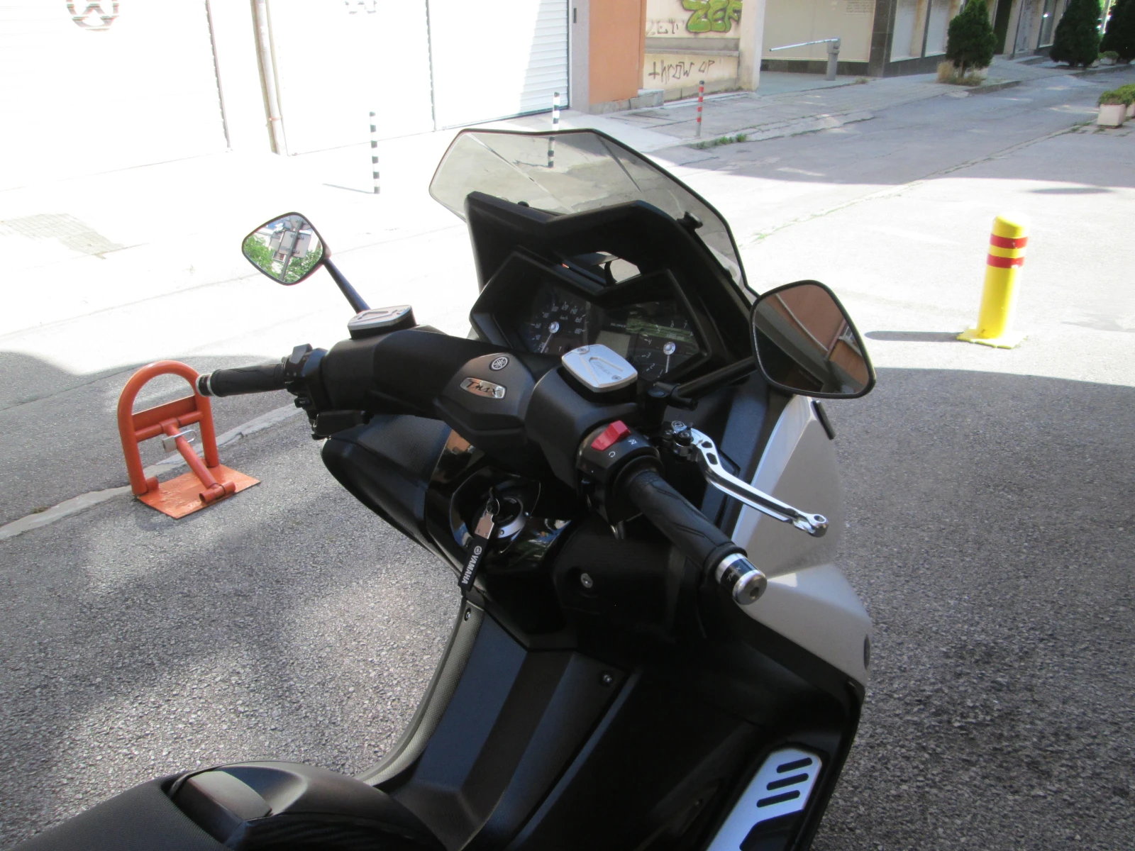 Yamaha T-max, снимка 12 - Мотоциклети и мототехника - 55164107