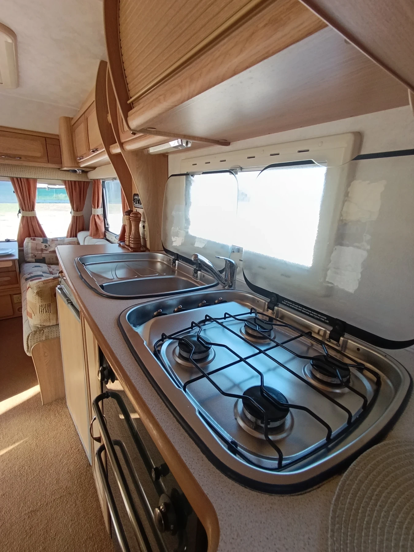 Каравана Eldis Odyssey, снимка 7 - Каравани и кемпери - 55564625