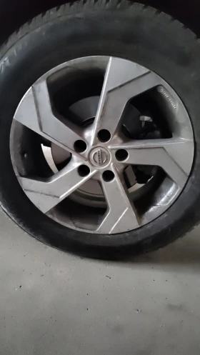 Гуми с джанти Bridgestone 215/65R17, снимка 2