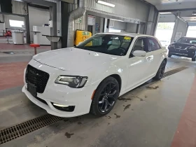     Chrysler 300c * 300 TOURING L * CARFAX *   