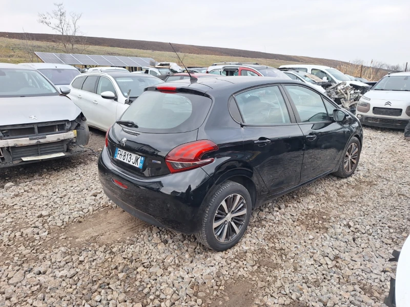 Peugeot 208 1.2VTI Евро 6 РАБОТИ ПЕРФЕКТНО!, снимка 3 - Автомобили и джипове - 45205181