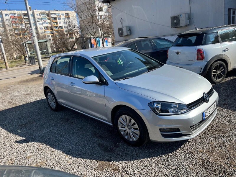 VW Golf 1.2 бензин, снимка 2 - Автомобили и джипове - 47251218