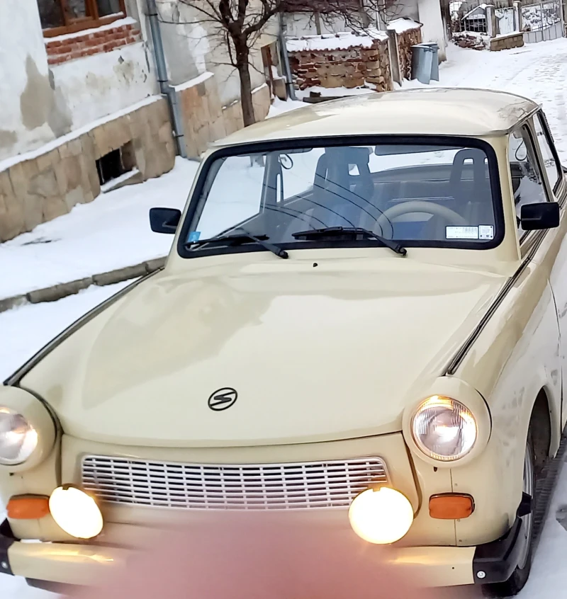 Trabant 601 S Гаражен Оригинал, снимка 1 - Автомобили и джипове - 48525459