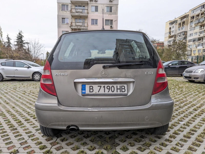 Mercedes-Benz A 180, снимка 7 - Автомобили и джипове - 48474029