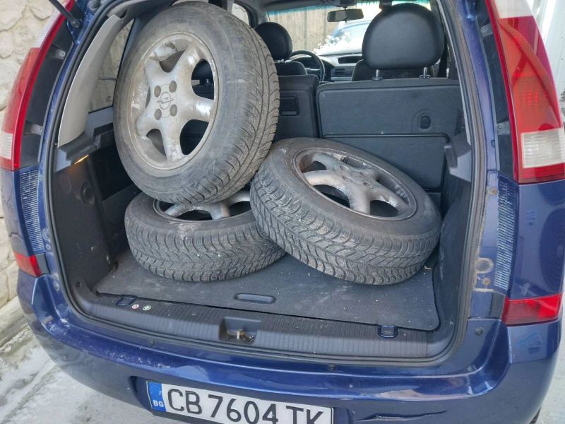 Opel Meriva, снимка 3 - Автомобили и джипове - 48240244