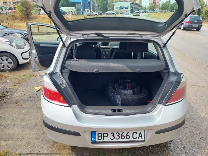 Opel Astra, снимка 11 - Автомобили и джипове - 48484932