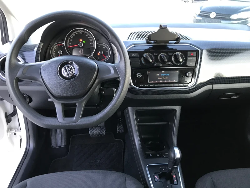 VW Up 1, 0 i автомат 20000 км, снимка 7 - Автомобили и джипове - 48706223