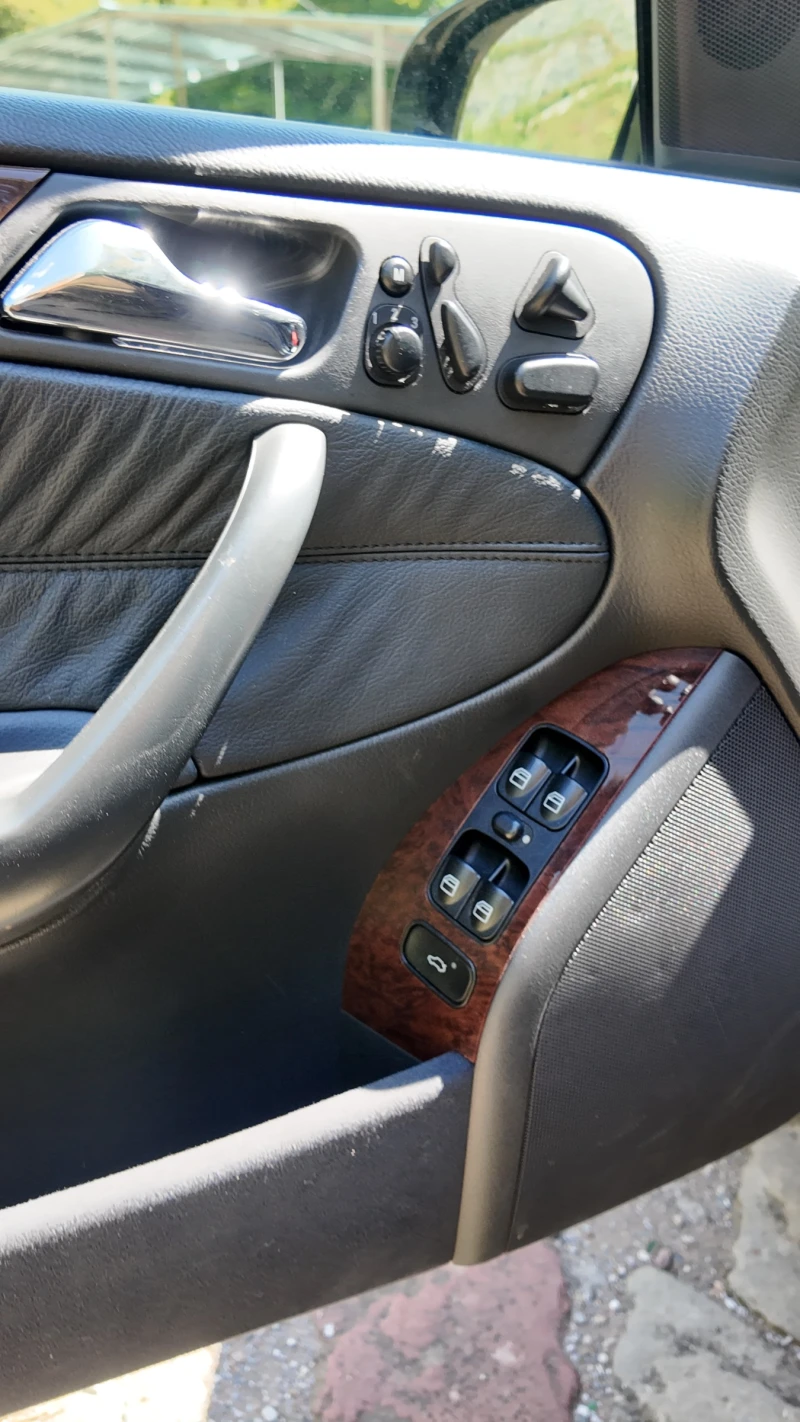 Mercedes-Benz C 320 ELEGANCE, снимка 5 - Автомобили и джипове - 51498398