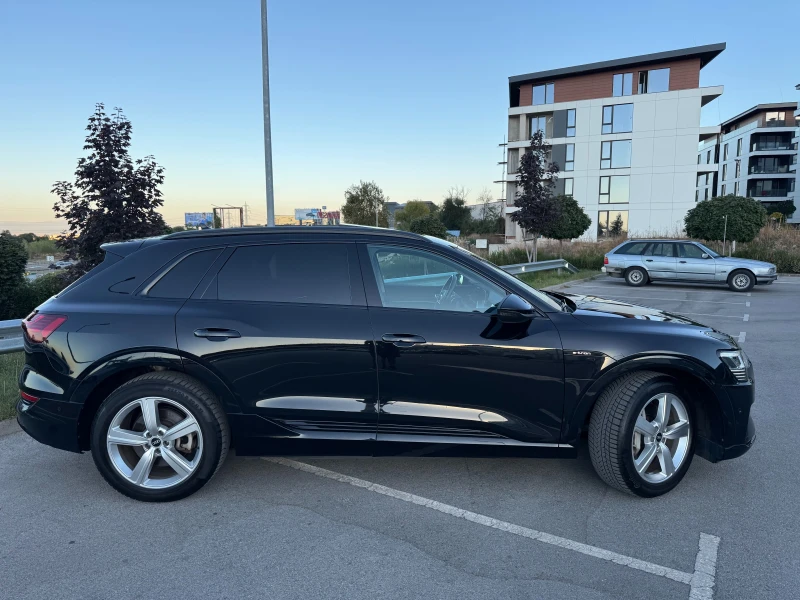 Audi E-Tron 50 quattro, снимка 2 - Автомобили и джипове - 52096029