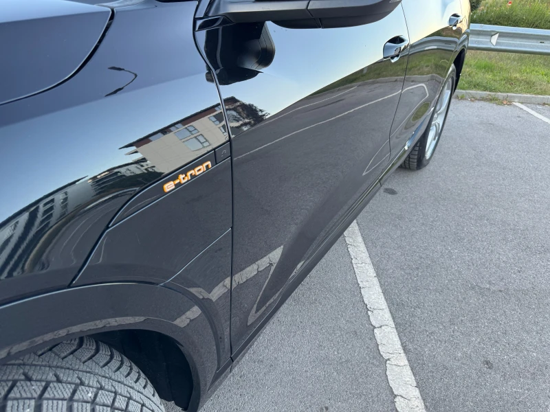 Audi E-Tron 50 quattro, снимка 6 - Автомобили и джипове - 52096029