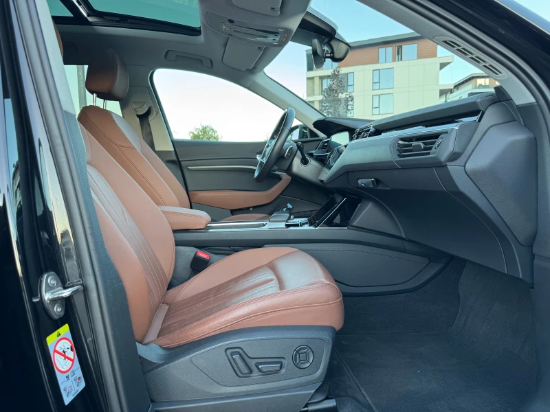Audi E-Tron 50 quattro, снимка 8 - Автомобили и джипове - 52096029