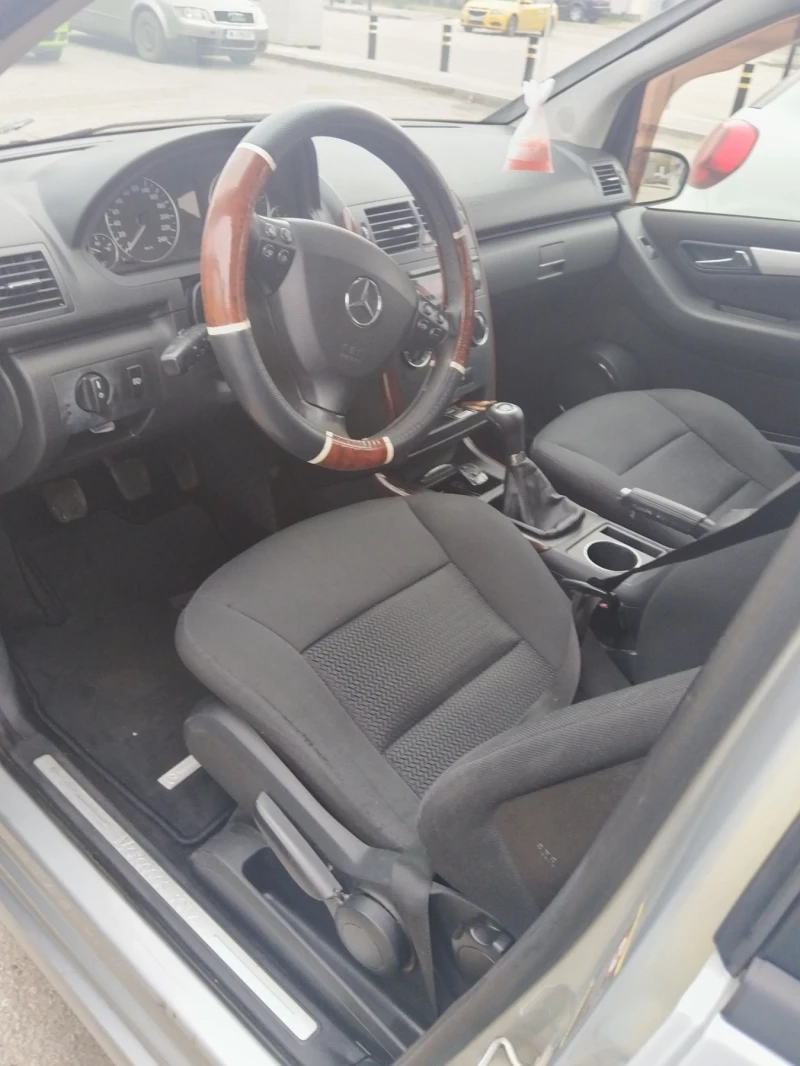 Mercedes-Benz A 180, снимка 6 - Автомобили и джипове - 52412820
