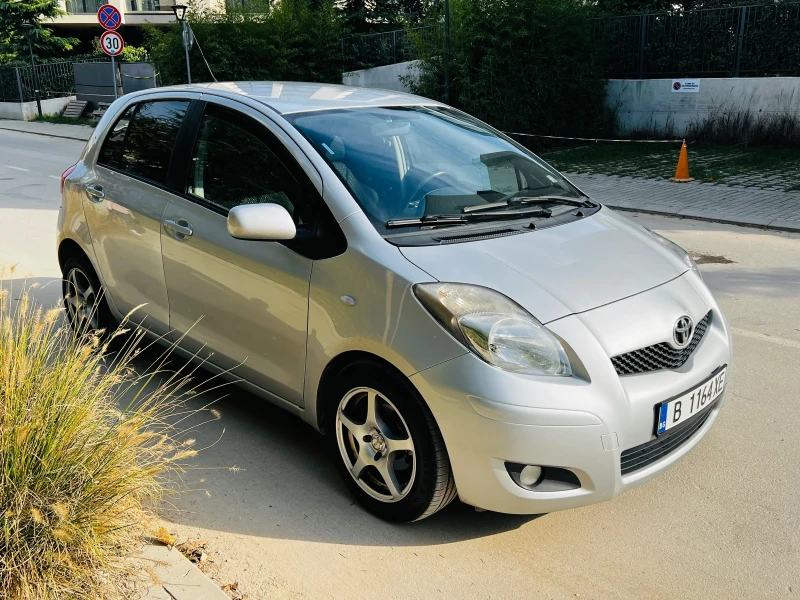 Toyota Yaris 1.4 D4D Фейслифт, снимка 5 - Автомобили и джипове - 52555478