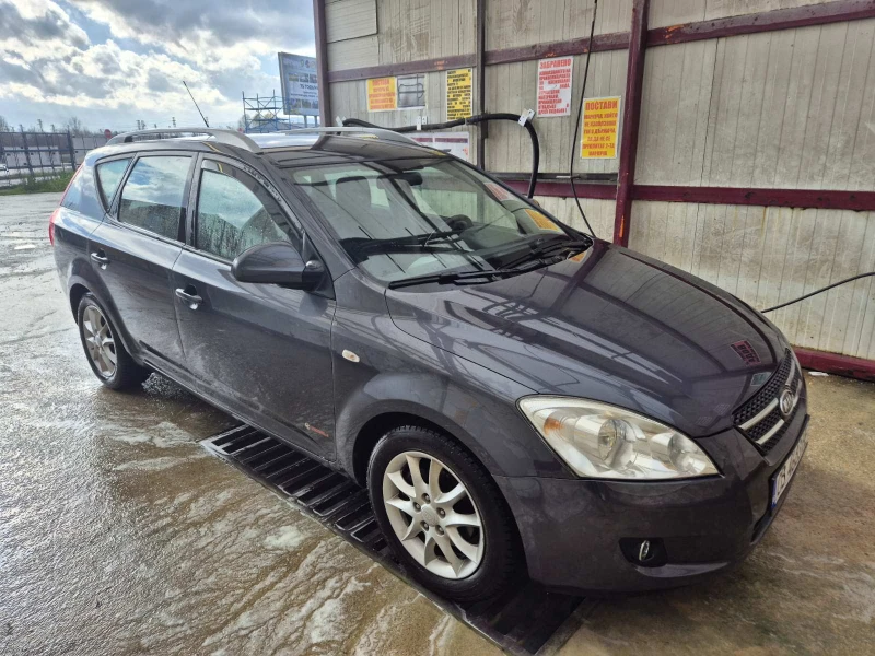 Kia Ceed, снимка 4 - Автомобили и джипове - 52536659