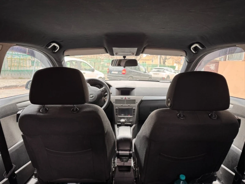Opel Astra H GTC 1.4, снимка 10 - Автомобили и джипове - 53187956