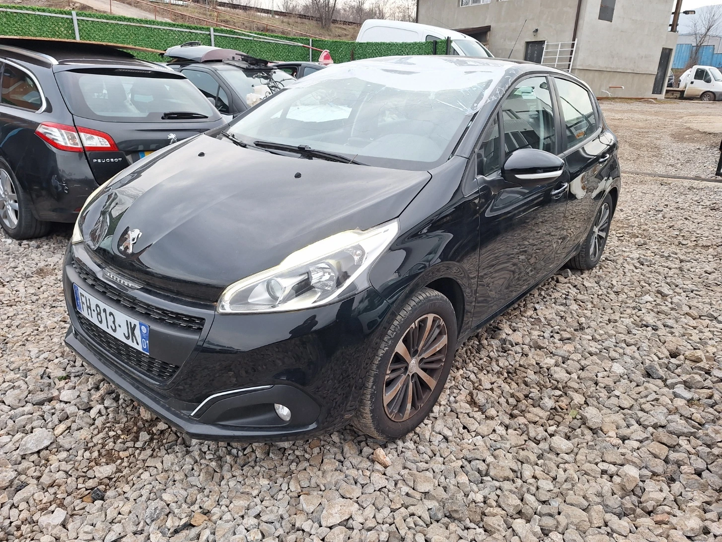 Peugeot 208 1.2VTI Евро 6 РАБОТИ ПЕРФЕКТНО! | Mobile.bg — изображение 1