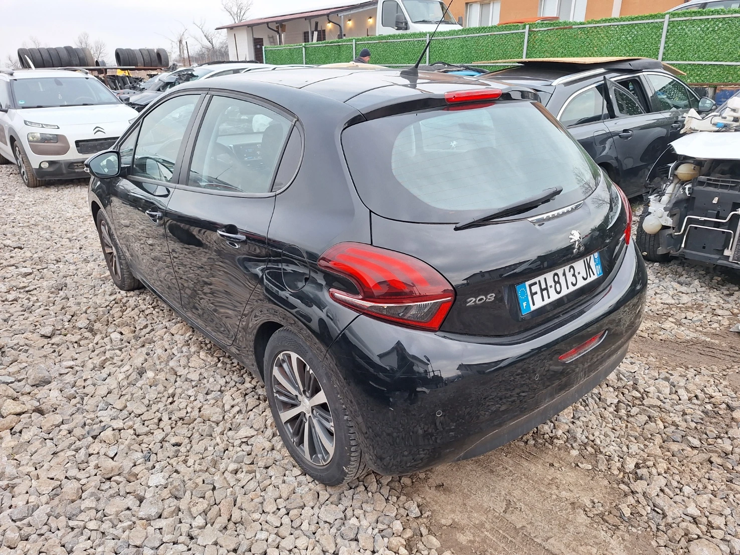 Peugeot 208 1.2VTI Евро 6 РАБОТИ ПЕРФЕКТНО! - изображение 4