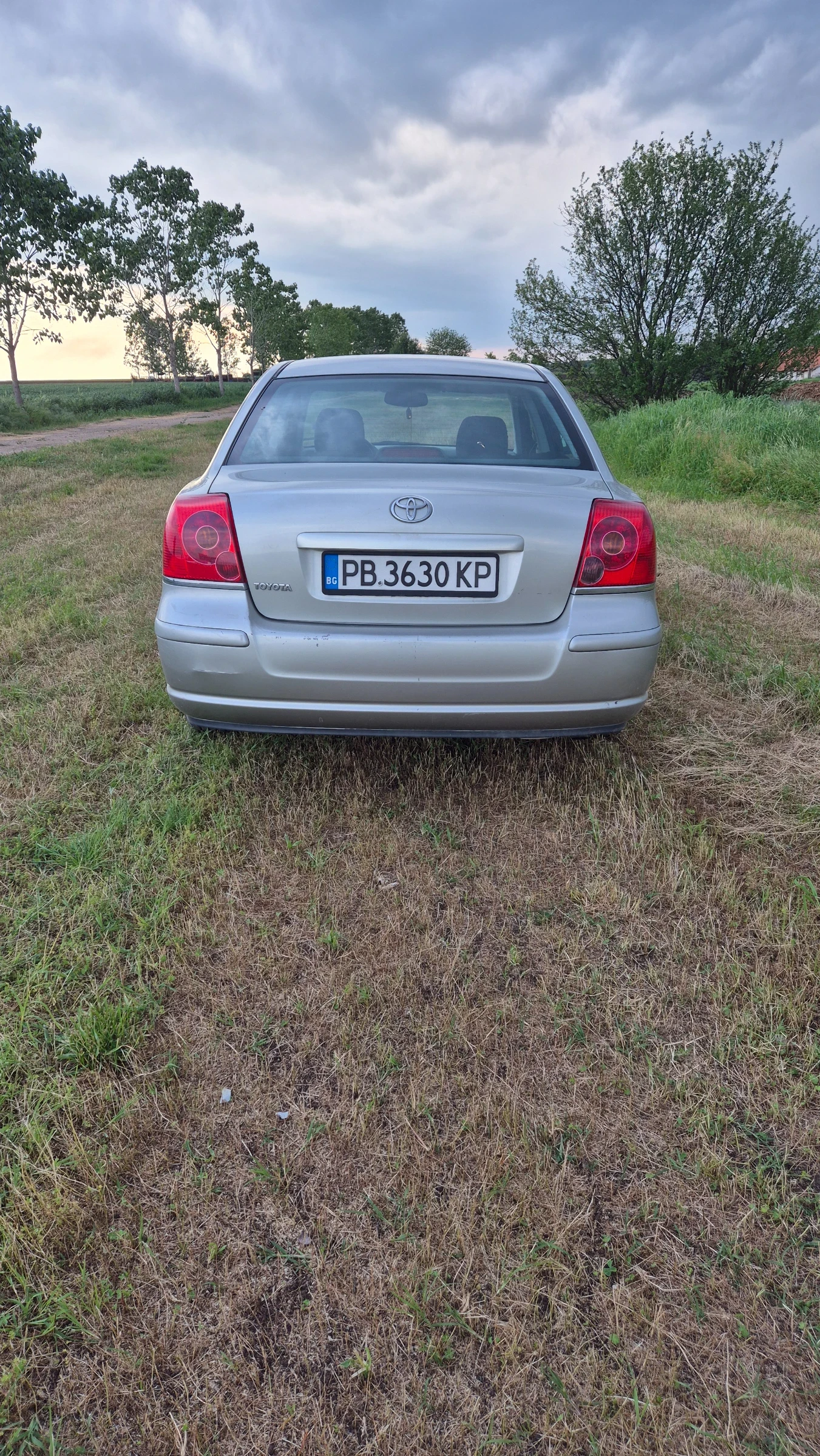 Toyota Avensis  - изображение 4
