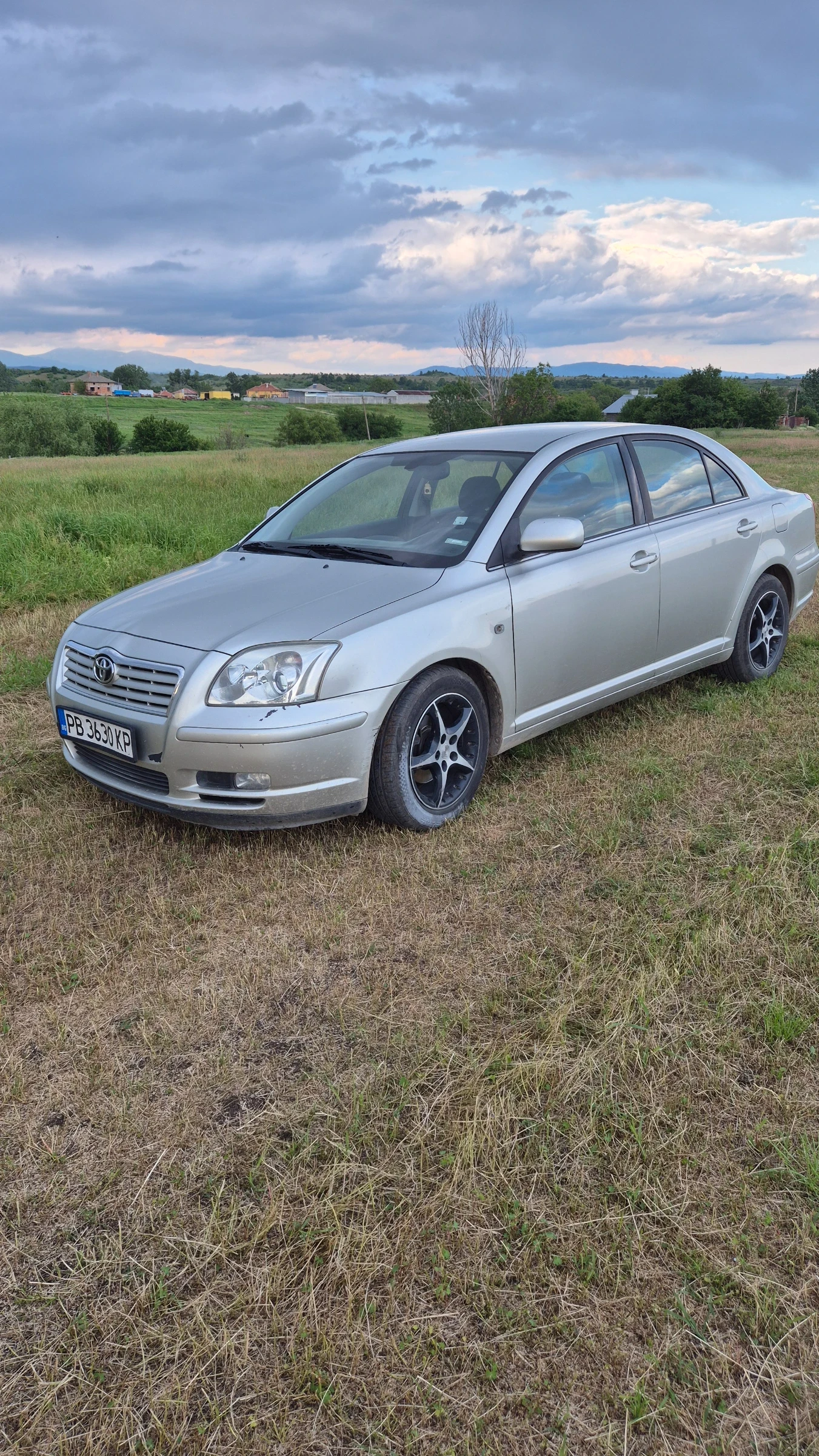Toyota Avensis  - изображение 2