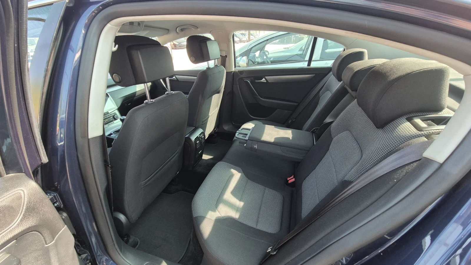 VW Passat | Mobile.bg   11