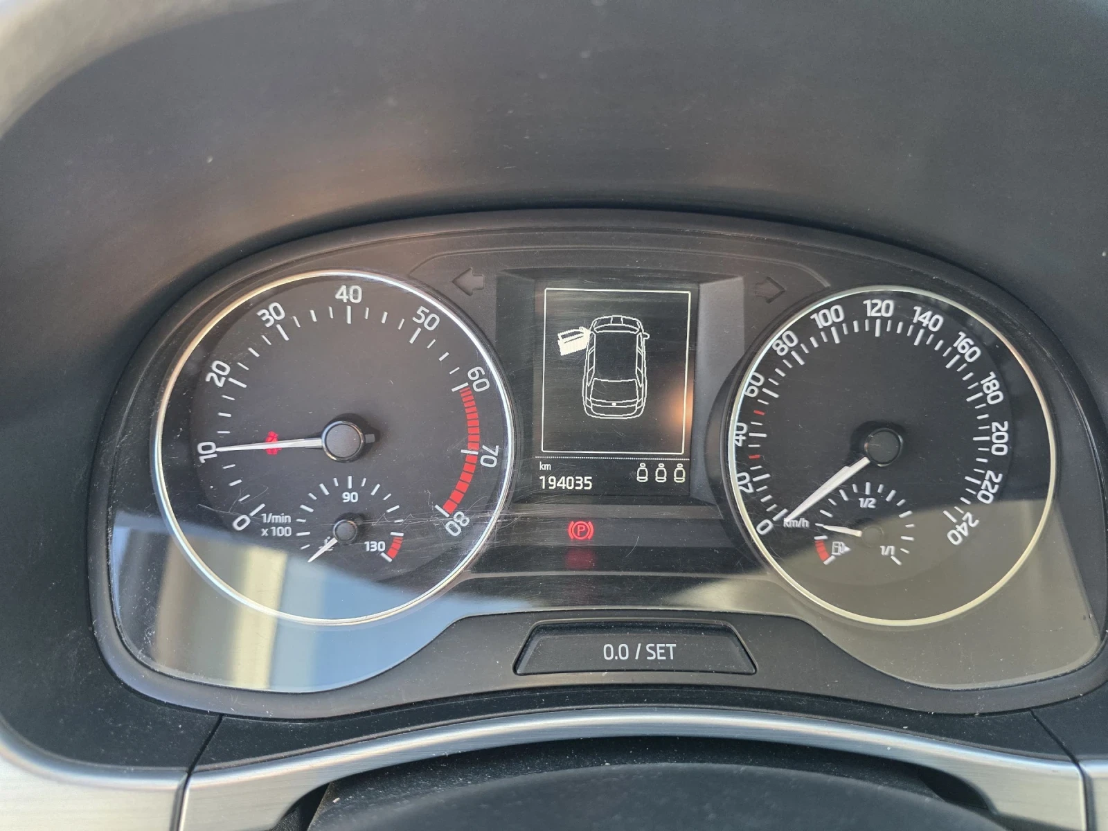 Skoda Fabia 1.2TSi 90kc EURO 6B  | Mobile.bg   11