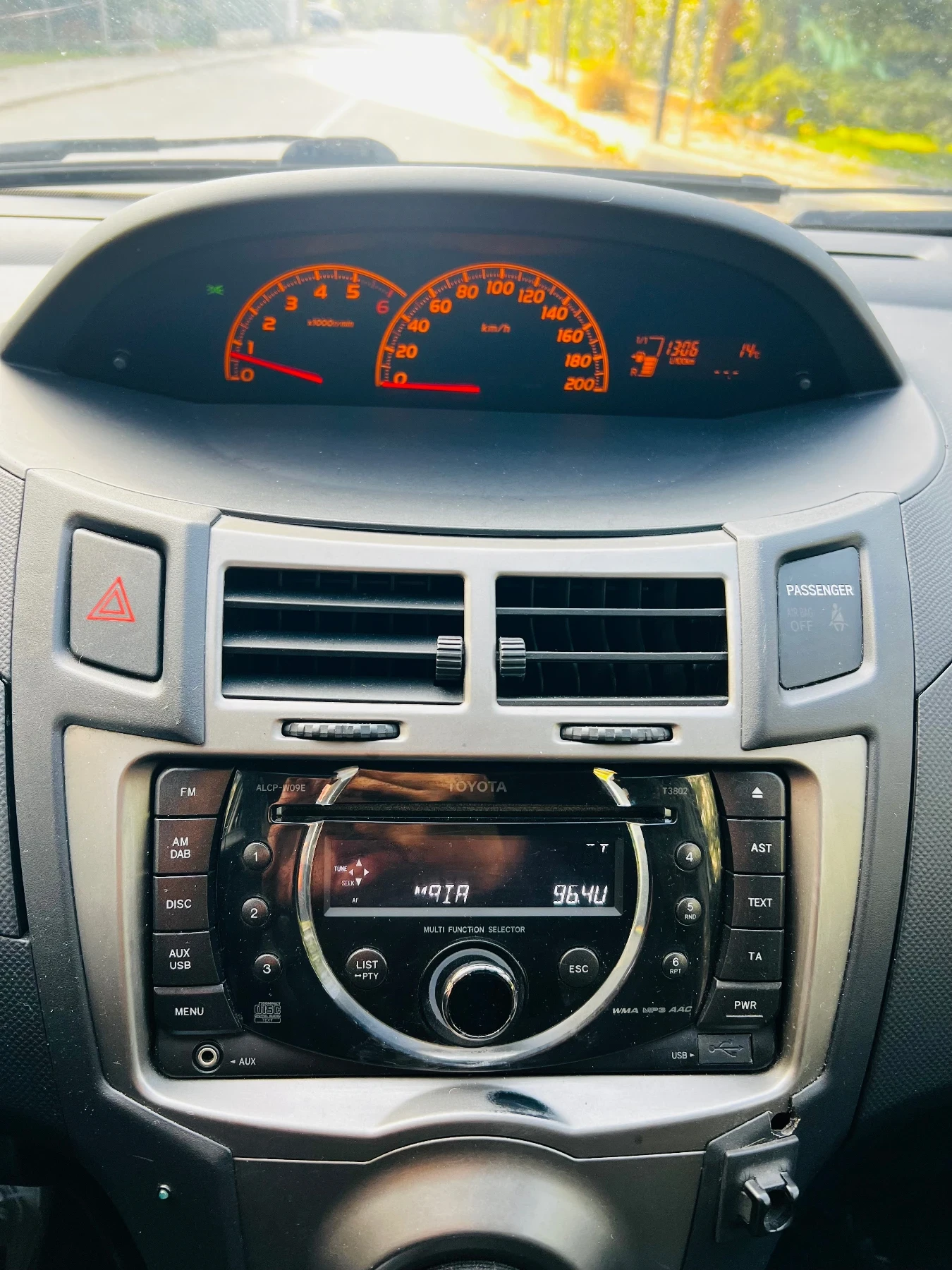 Toyota Yaris 1.4 D4D Фейслифт - изображение 7