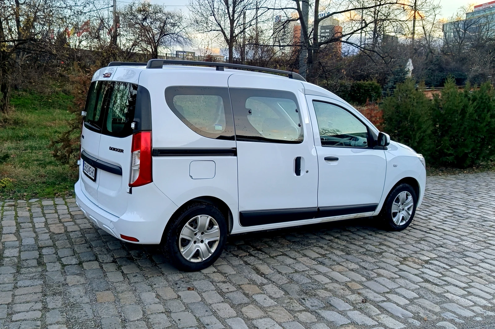 Dacia Dokker 6+ 1 - изображение 4