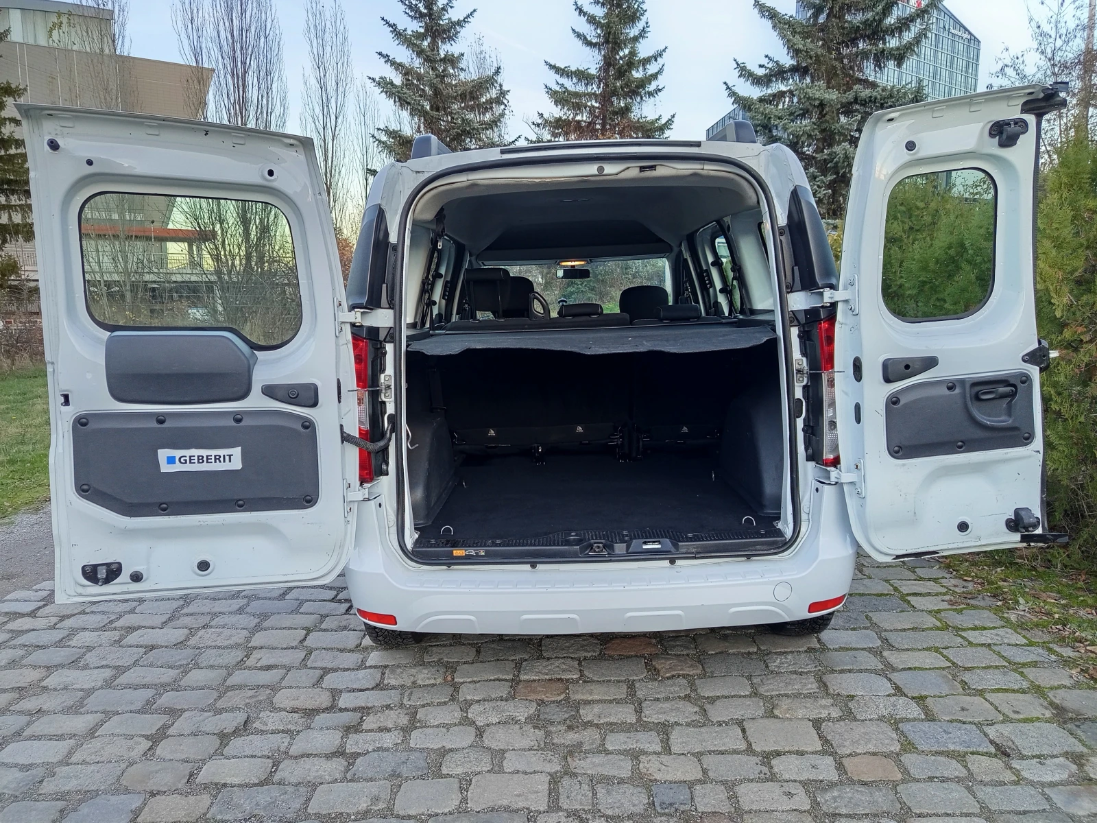 Dacia Dokker 6+ 1 - изображение 8